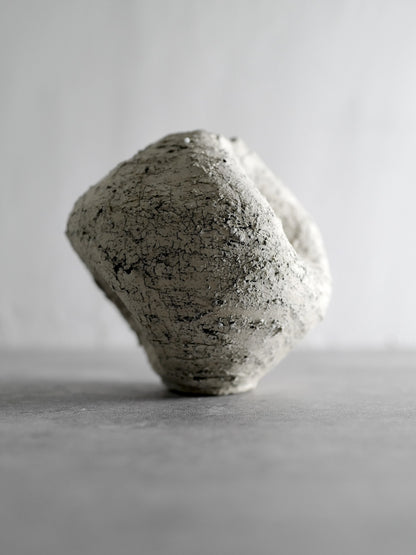 聖域なき巣 | Forsaken